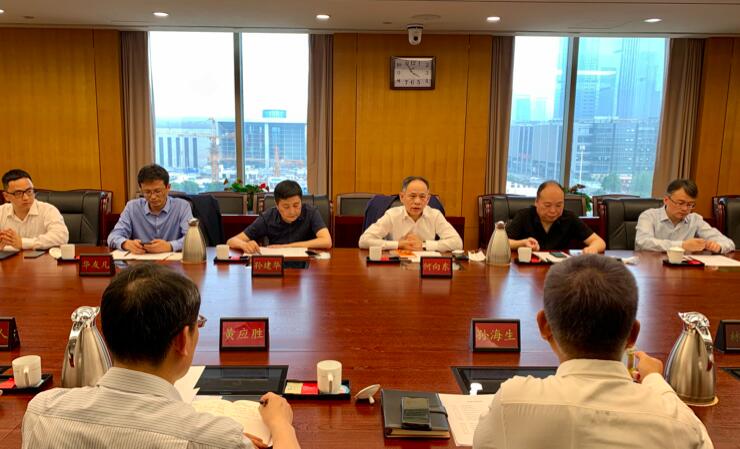 【動(dòng)態(tài)新聞】天堂硅谷董事長何向東一行拜訪青島嶗山區(qū)委區(qū)政府